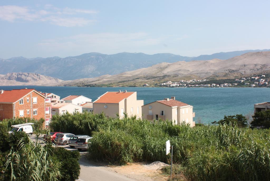 Apartments Augustin Pag Town Oda fotoğraf